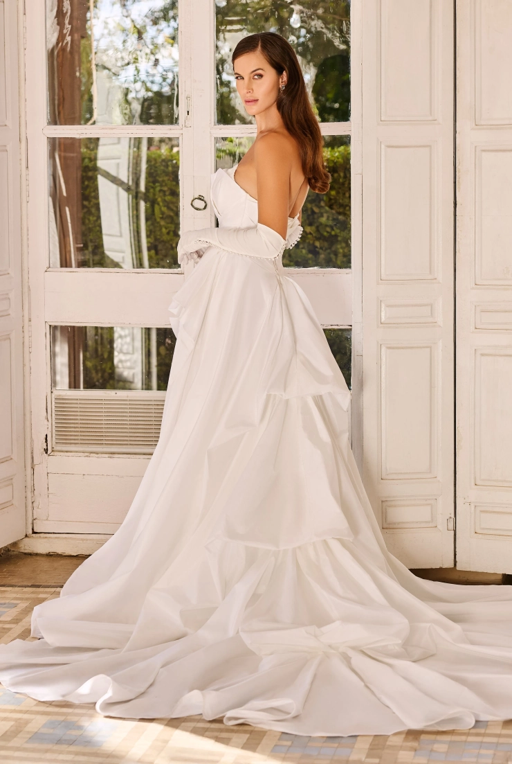 Monica Loretti Style #8368