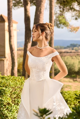 Monica Loretti 8374 Bodice #5 frontface vertical cropped thumbnail
