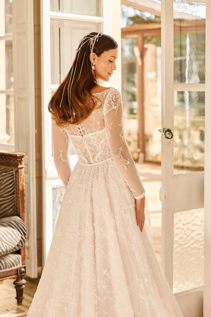 Monica Loretti Style #8375 Bodice #18 backface vertical cropped picture
