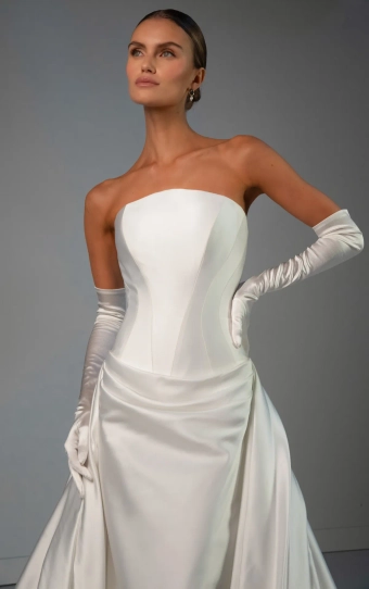 Martina Liana Luxe LE1460 #7 frontface vertical cropped thumbnail