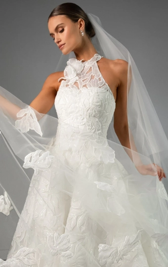 Martina Liana Luxe LE1475 #4 frontface vertical cropped thumbnail