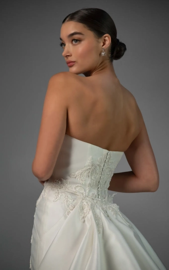 Martina Liana Luxe Style #LE1487 #6 backface vertical cropped thumbnail