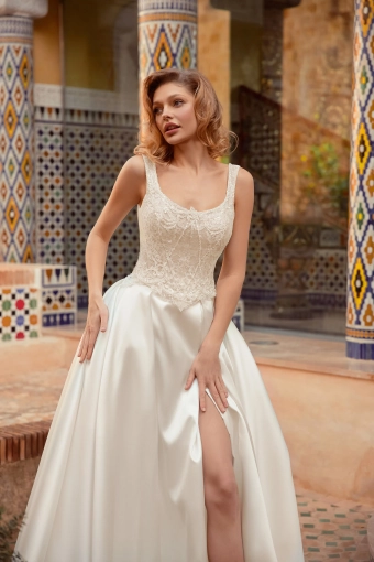 Daniela Di Marino 6488 Bodice #7 frontface vertical cropped thumbnail