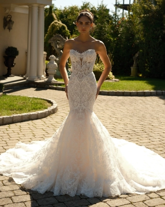 Eve of Milady Style #4447 #1 frontface vertical thumbnail