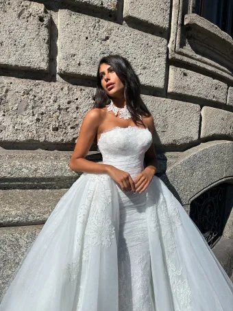Alaya Dovita Milano #2 frontface vertical cropped thumbnail