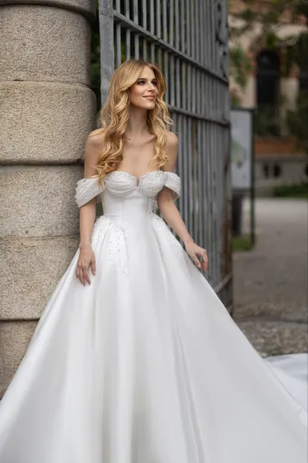 Dovita Bridal Style# Fantasy #0 default frontface vertical cropped thumbnail