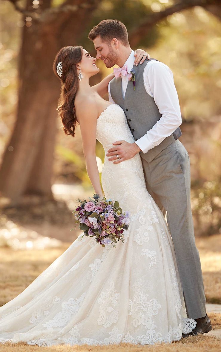 Essense of Australia D2556 Default Thumbnail Image