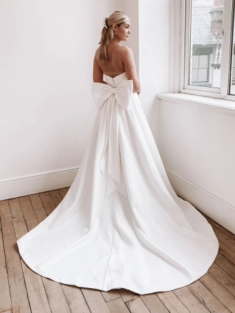 Allure Bridals Style #L662NC #1 default backface vertical thumbnail