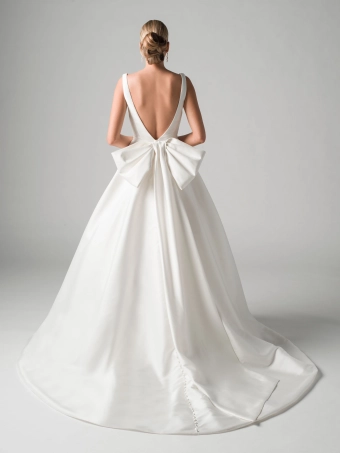 Allure Bridals Style #L676 #1 default backface vertical thumbnail
