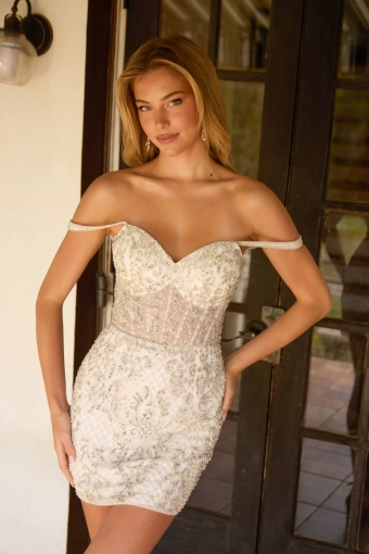 Primavera Couture Style #4625 $4 Ivory frontface vertical cropped thumbnail