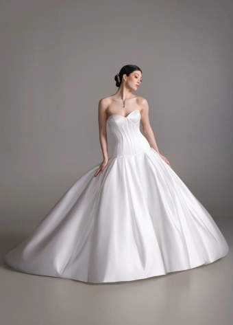 Lazaro Style NO. Blanca #1 frontface vertical thumbnail