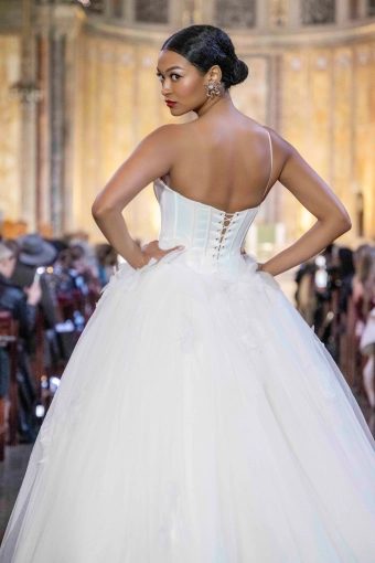Lazaro Style NO. Brittany #10 backface vertical cropped thumbnail