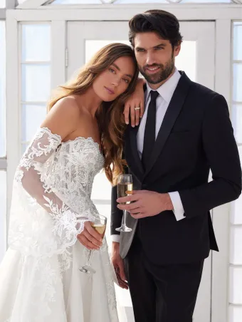 Adrianna Papell Platinum 31233  A-line Lace Wedding Dress with Sweetheart Neckline #3 frontface vertical cropped thumbnail