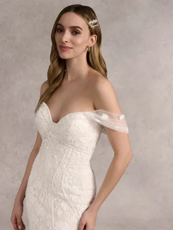 Adrianna Papell Platinum 31267  Mermaid Wedding Dress with Sweetheart Neckline & Train #2 frontface vertical cropped thumbnail