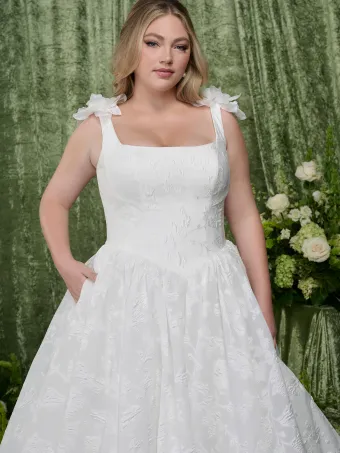 Adrianna Papell Platinum 31360W  A-line Square Neck Wedding Dress with Train #2 frontface vertical cropped thumbnail