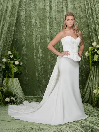 Adrianna Papell Platinum 31366  Sweetheart Strapless Column Wedding Dress #0 default frontface vertical thumbnail