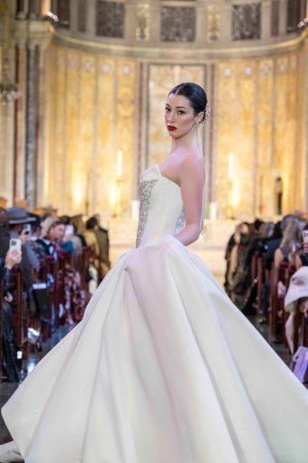 Maison Perez Style Antoinette #4 vertical thumbnail