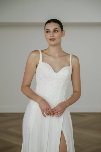 Lis Simon Style SS1003-L #1 frontface vertical cropped thumbnail