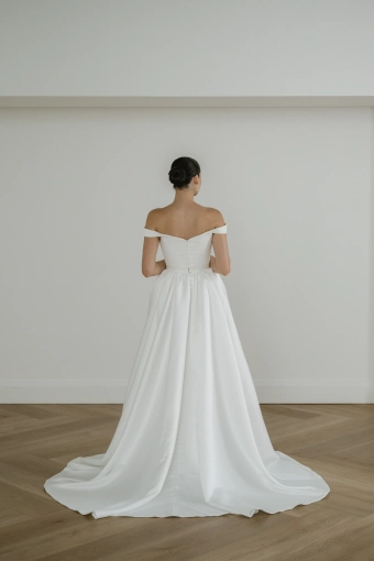 Lis Simon Style SS1006 #4 backface vertical thumbnail