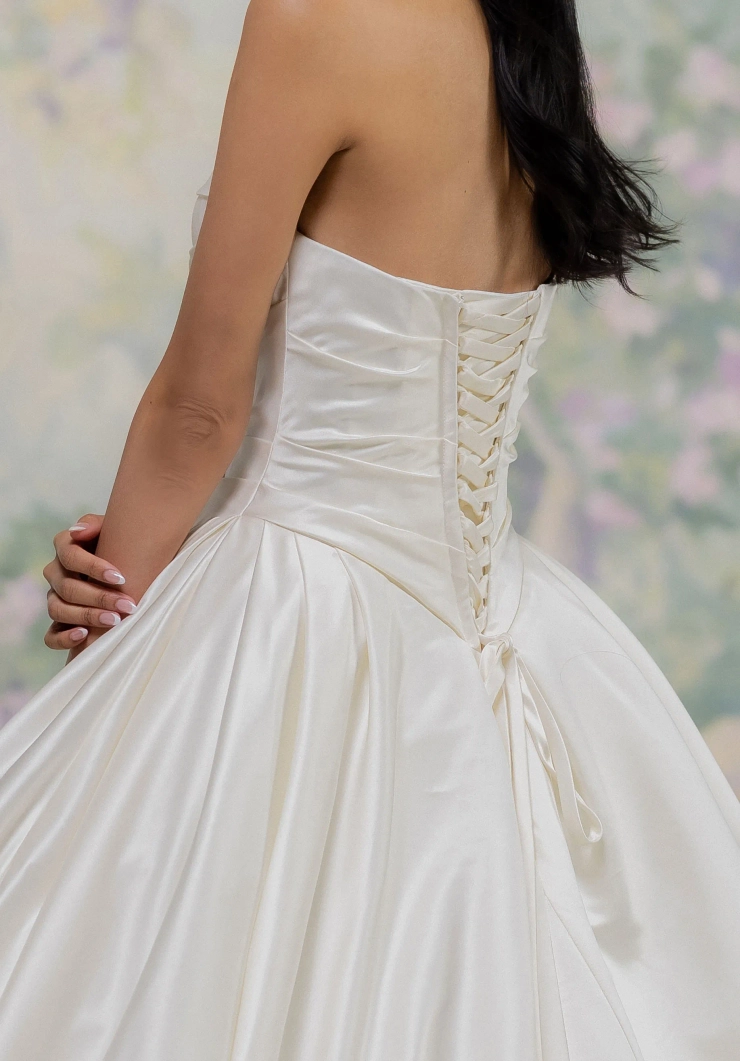 Morilee Style #1050025 #3 backface vertical cropped picture