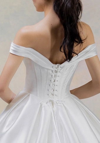 Morilee Style No. 1050044 #6 backface vertical cropped thumbnail