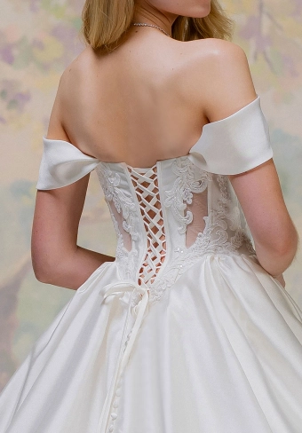 Morilee Style No. 1050046 #6 backface vertical cropped thumbnail