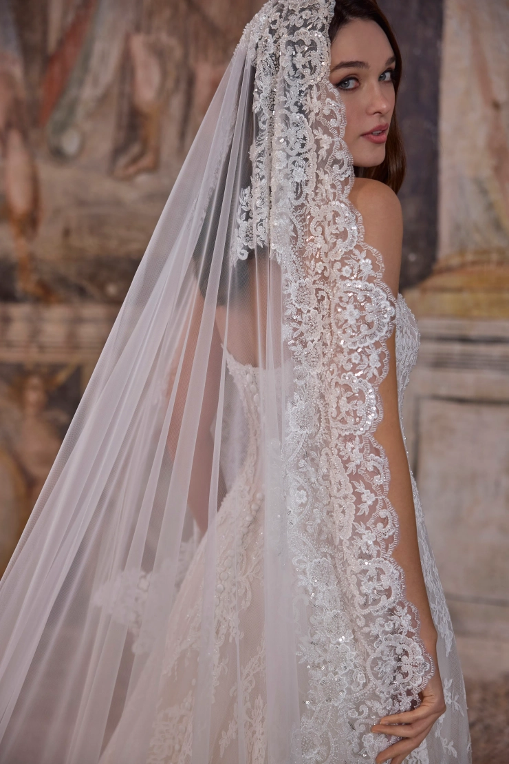 Veni Infantino Style #63323 #5 backface vertical cropped picture