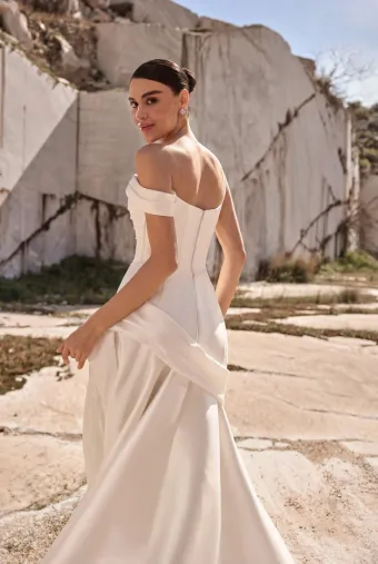Katy Corso Style# Odessa #4 backface vertical cropped thumbnail