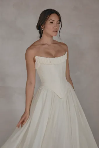 Seraphine Bridal Vale #21 frontface vertical cropped thumbnail