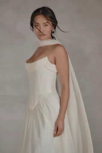 Seraphine Bridal Vale #18 frontface vertical cropped thumbnail