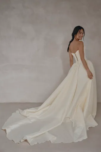 Seraphine Bridal Vale #14 backface vertical thumbnail