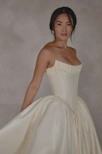 Seraphine Bridal Vale #19 frontface vertical cropped thumbnail