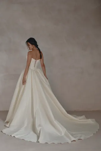 Seraphine Bridal Vale #9 backface vertical thumbnail
