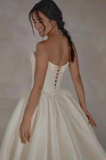 Seraphine Bridal Vale #22 backface vertical cropped thumbnail