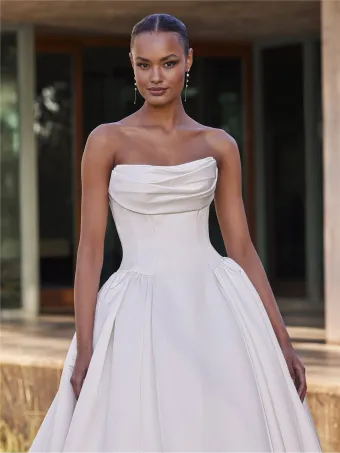 Pronovias #Cillian #1 frontface vertical cropped thumbnail
