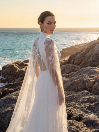 Pronovias Thaissia #3 backface vertical cropped thumbnail
