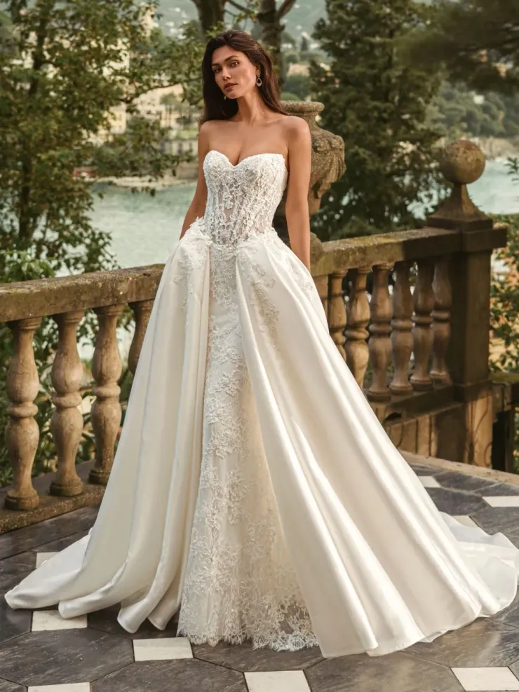 Enzoani Wanda Default Thumbnail Image