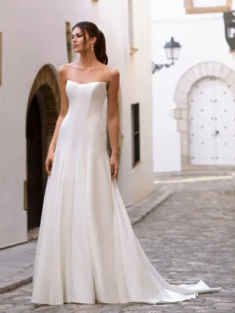 Love by Enzoani Style #FLORENZA #4 frontface vertical thumbnail