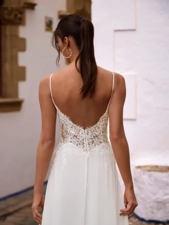 Love by Enzoani Style #FLORETTA #3 backface vertical cropped thumbnail