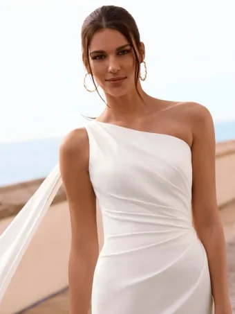 Love by Enzoani Style #FLYNNE #1 frontface vertical cropped thumbnail