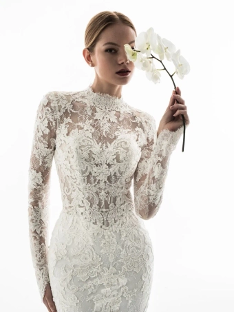 Privé Style #Gamira #4 frontface vertical cropped thumbnail