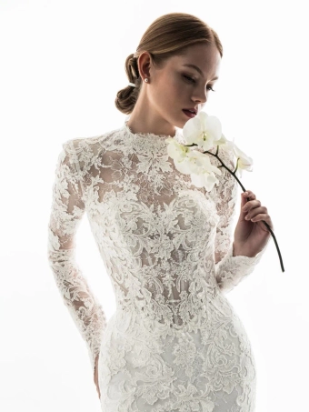 Privé Style #Gamira #3 frontface vertical cropped thumbnail