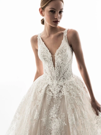 Privé Style #Graciana #2 frontface vertical cropped thumbnail