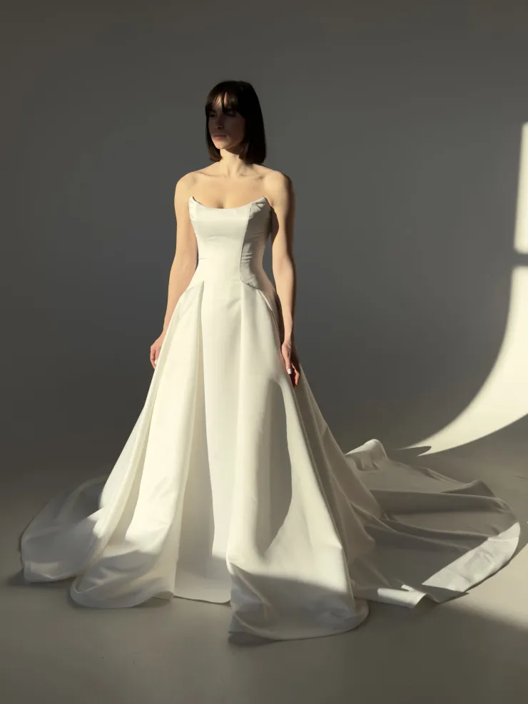 Milla Nova - White and Lace Ivella Default Thumbnail Image