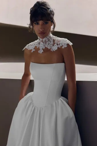Milla Nova - White and Lace Norienne #3 frontface vertical cropped thumbnail