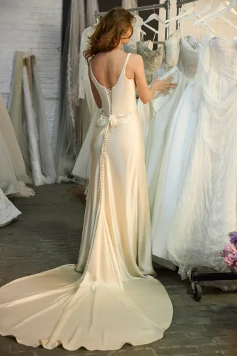 Watters Janelle #5 backface vertical thumbnail