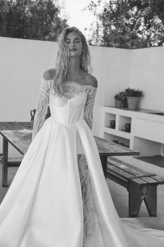 Eva Lendel #1 vertical thumbnail