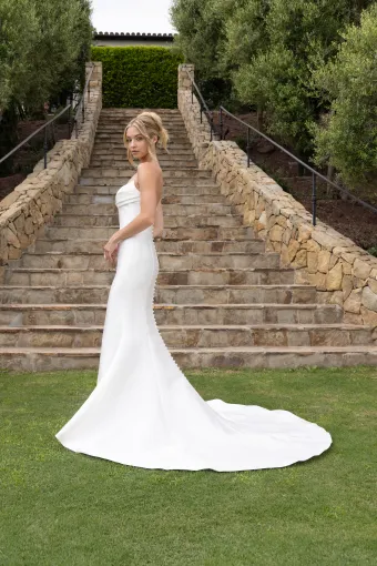 Elissar Bridal Style #Celine #1 frontface vertical thumbnail