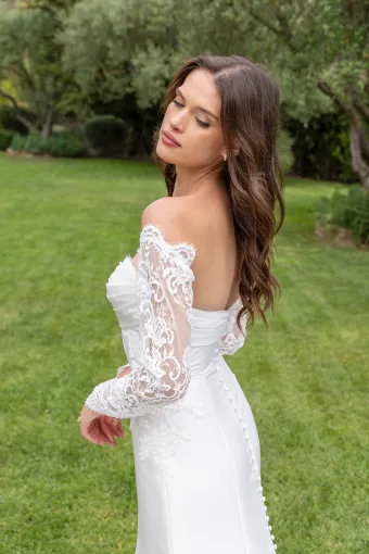 Elissar Bridal Style #Eloise #4 backface vertical cropped thumbnail