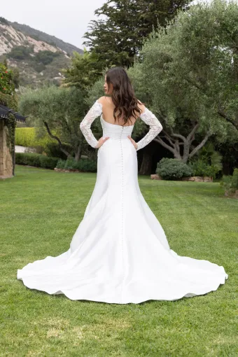 Elissar Bridal Style #Eloise #2 backface vertical thumbnail